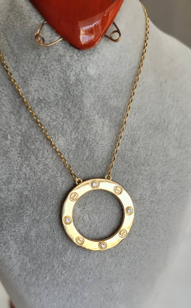 آویز طلا حلقه ای نگین دار مینیمال با زنجیر کد 06