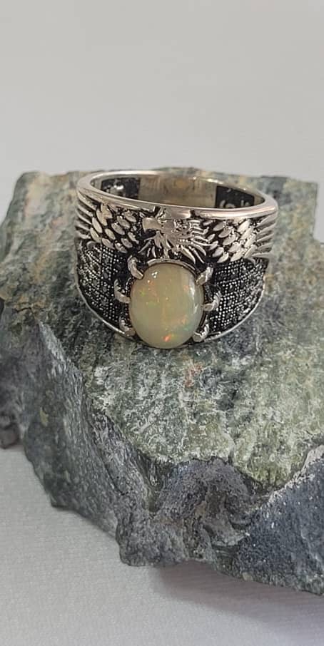 انگشتر نقره با سنگ زیبای اوپال ۰۱